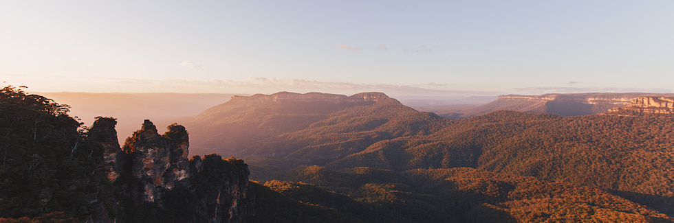 Sun rising over the Blue Mountain Valley