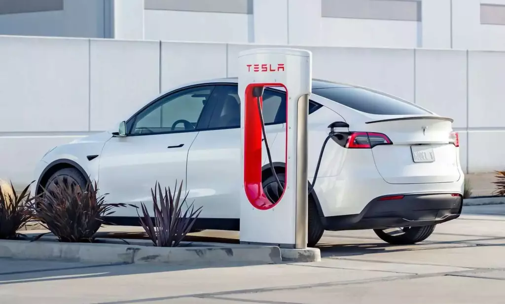 Tesla Model Y - Charging