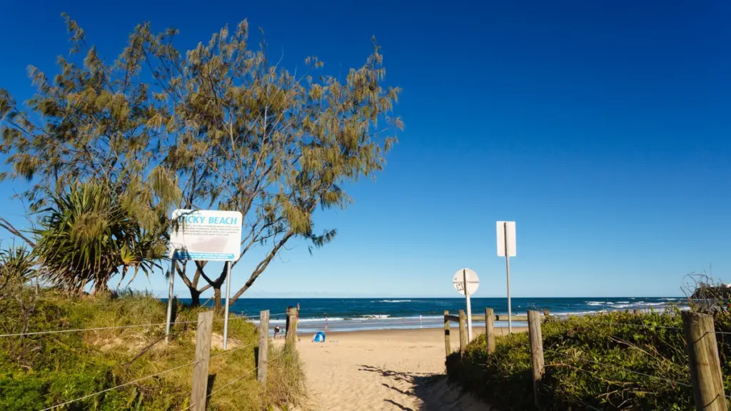 Entry to Dicky beach, Queensland